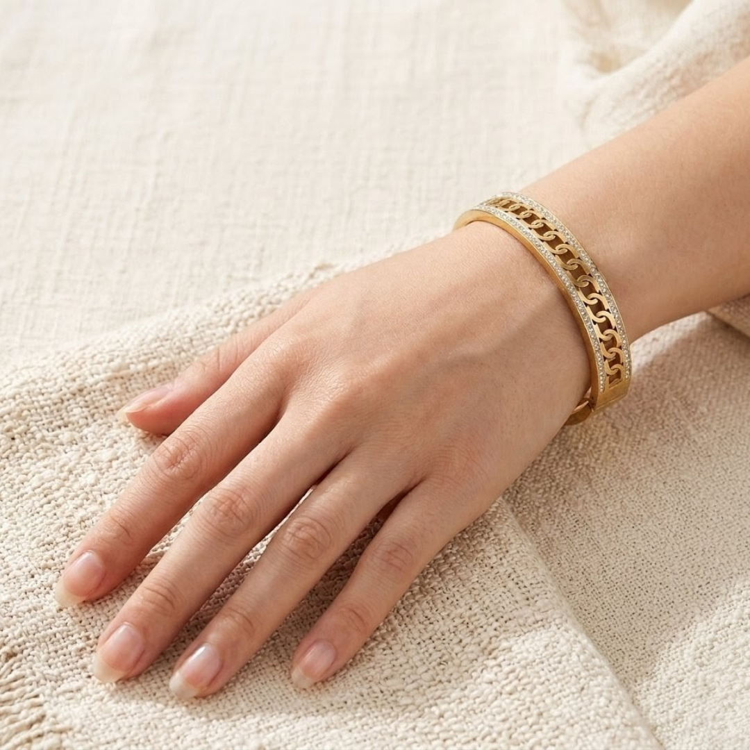 Luxury Gold Chain Design Handcuff Bracelet – Crystal Stainless Steel Open Cuff Bangle for Women