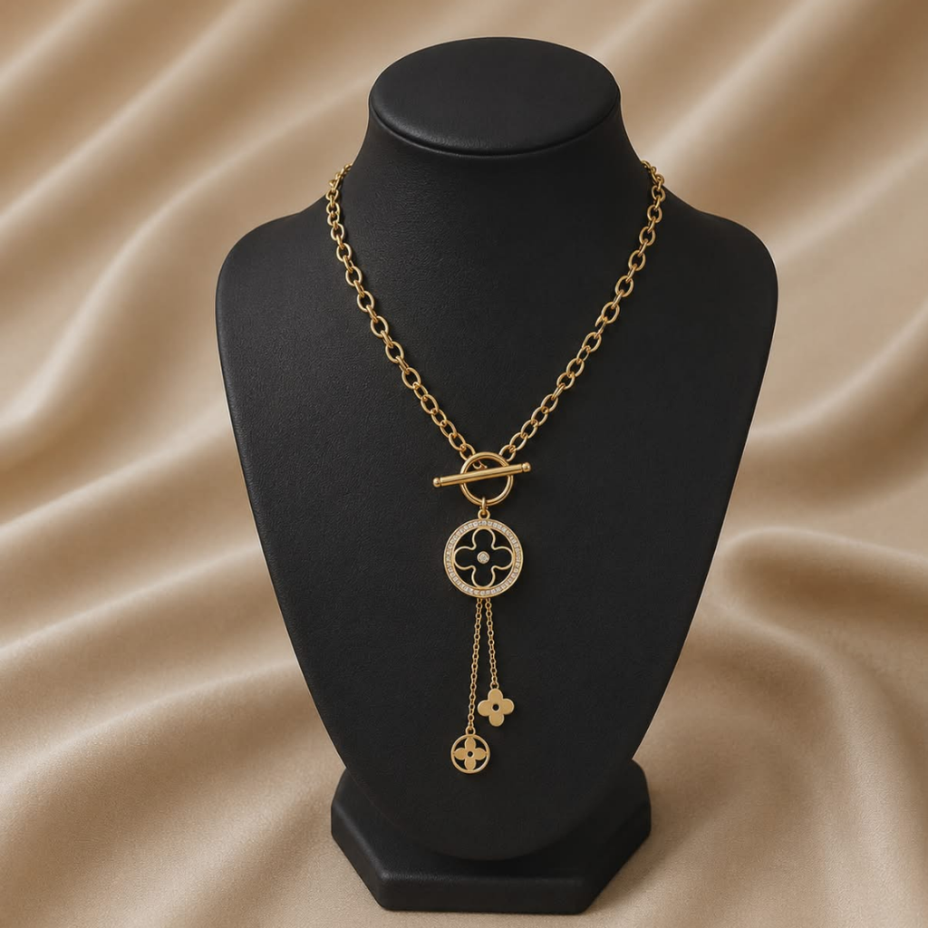 Luxury Clover Charm Gold Locket Necklace for Women | Elegant Designer Pendant Chain Jewelry