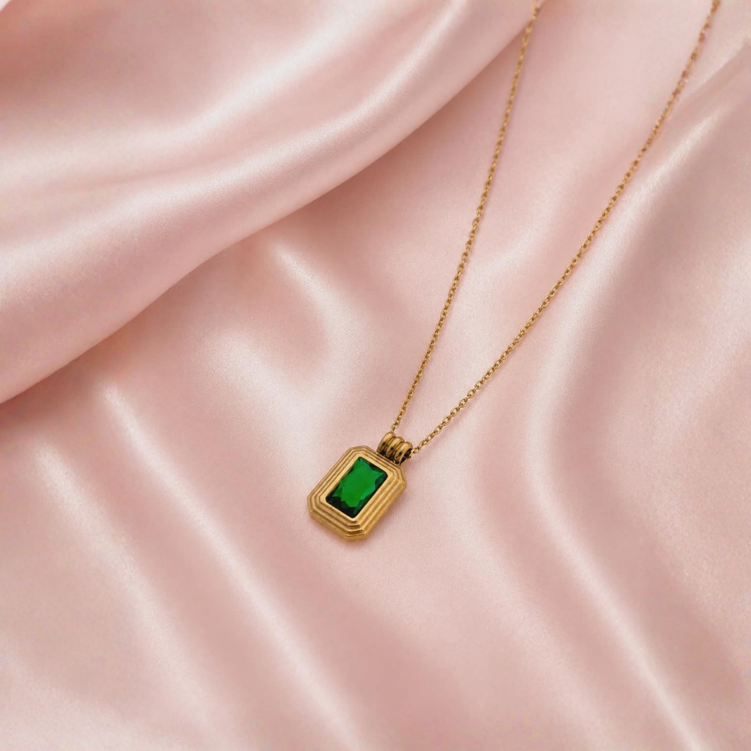 Luxury Emerald Green Crystal Pendant Necklace for Women – Gold Geometric Charm Necklace | Elegant Minimalist Jewelry Gift