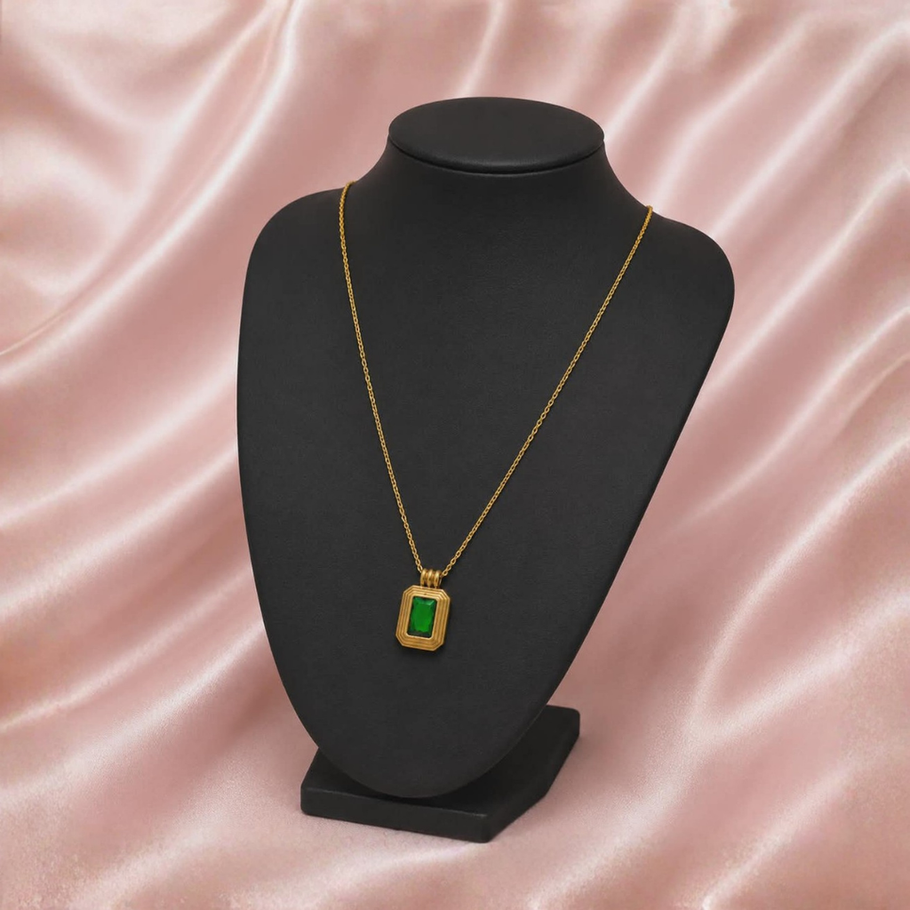 Luxury Emerald Green Crystal Pendant Necklace for Women – Gold Geometric Charm Necklace | Elegant Minimalist Jewelry Gift