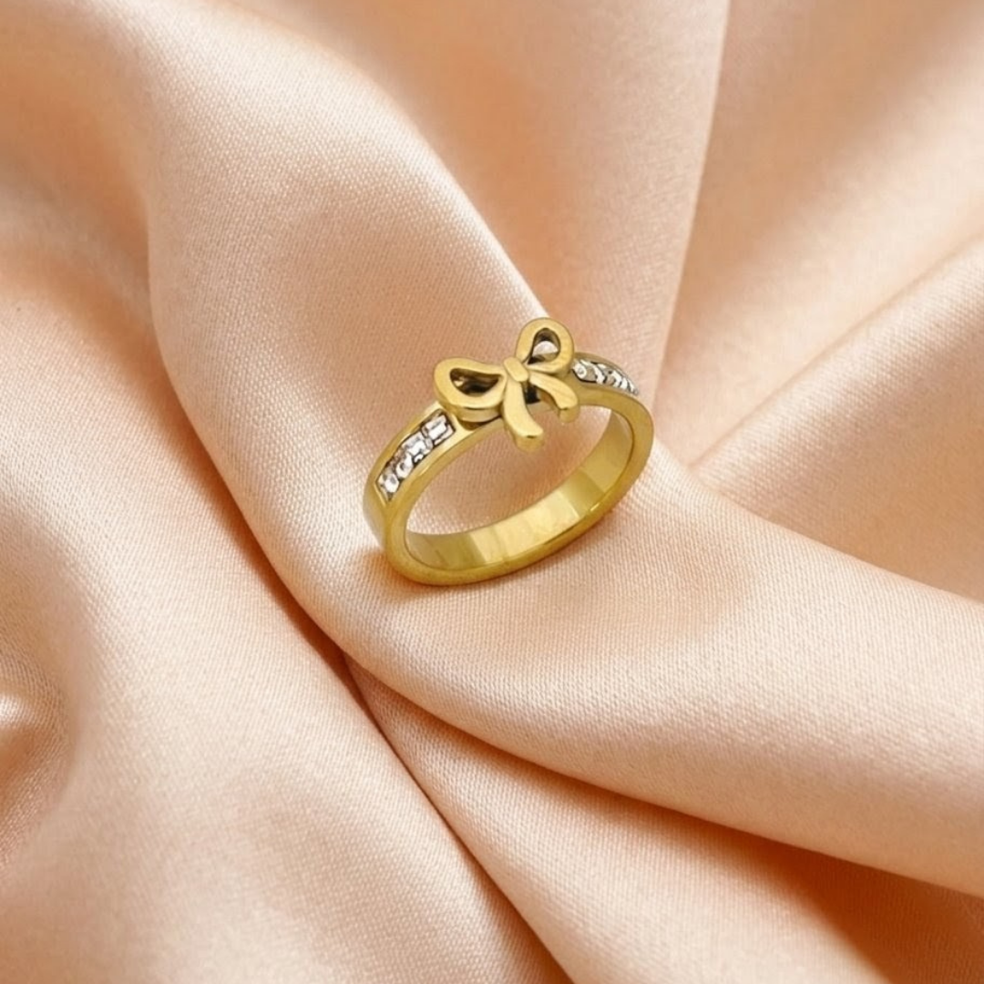 Elegant Gold-Tone Bowknot Statement Ring with Crystal Accents - Sizes 6, 7, 8