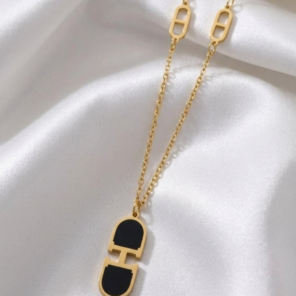 Luxury Geometric Gold Locket Necklace for Women | Minimalist Designer Pendant Chain Jewelry