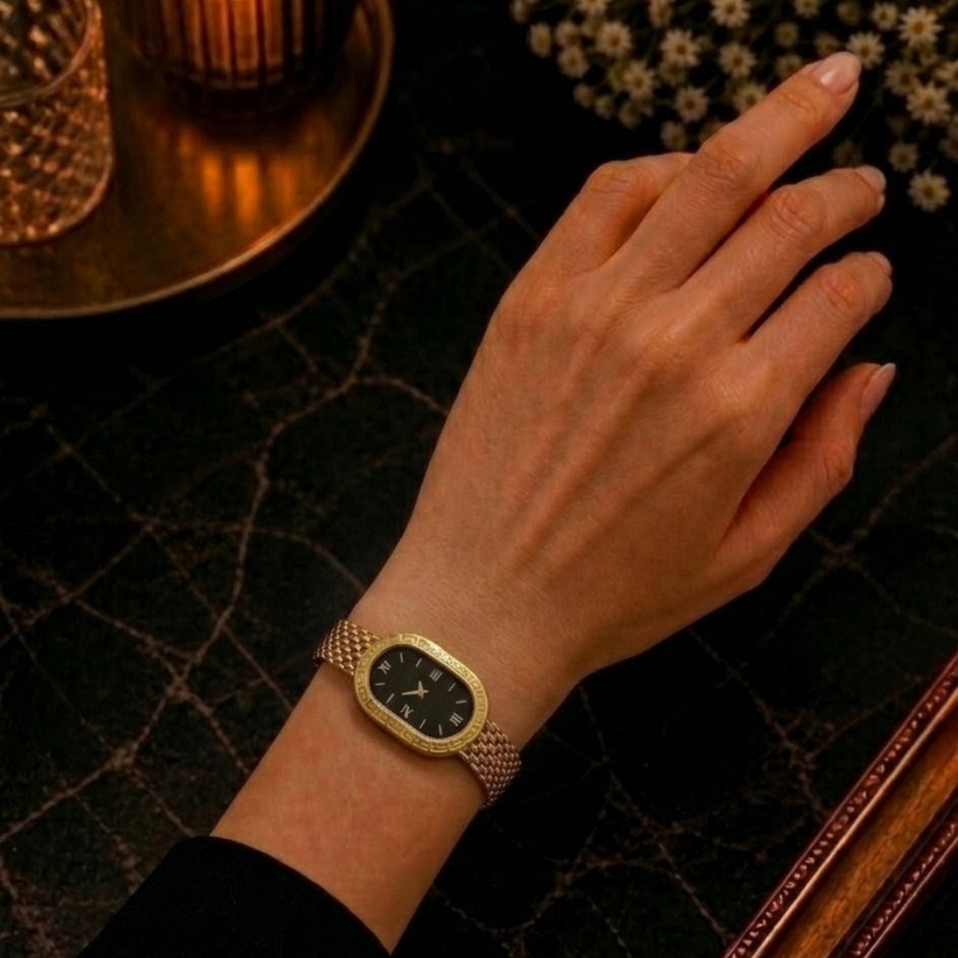 Luxury Gold Bracelet Watch for Women – Elegant Roman Dial, Vintage Designer Wristwatch, Premium Fashion Jewelry Timepiece